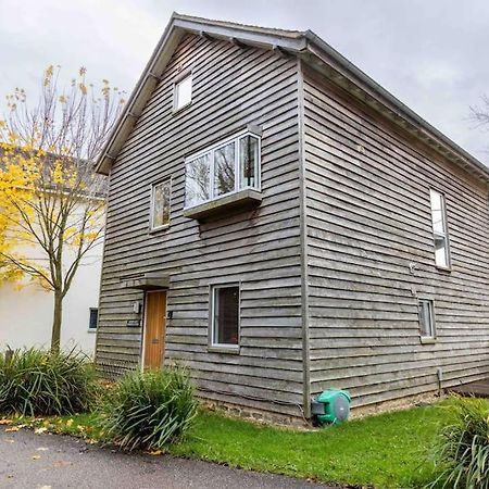 Vila Otters Holt Somerford Keynes Exteriér fotografie