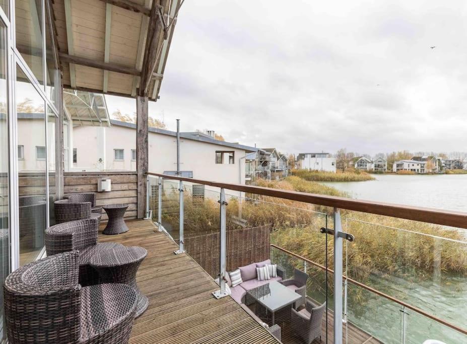 Vila Otters Holt Somerford Keynes Exteriér fotografie
