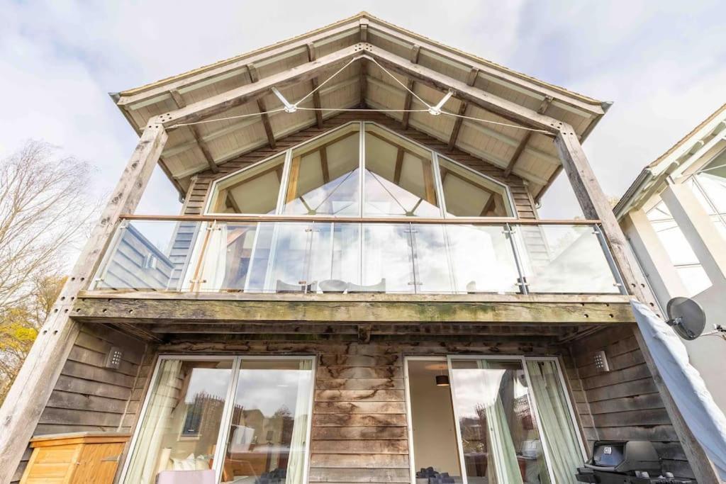 Vila Otters Holt Somerford Keynes Exteriér fotografie